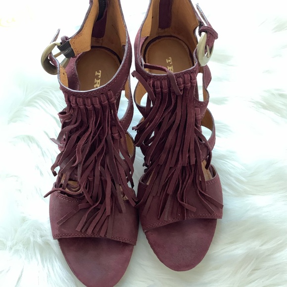 NWOT Trask Felicity Fringe Wedges - Picture 3 of 8